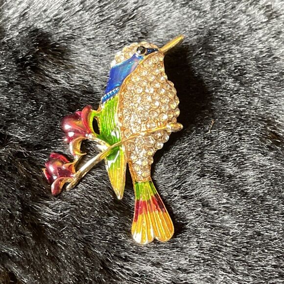 Bird Brooch Pin Rhinestones And Enamaled On Gold Toned Metal New Unbranded - Picture 1 of 5